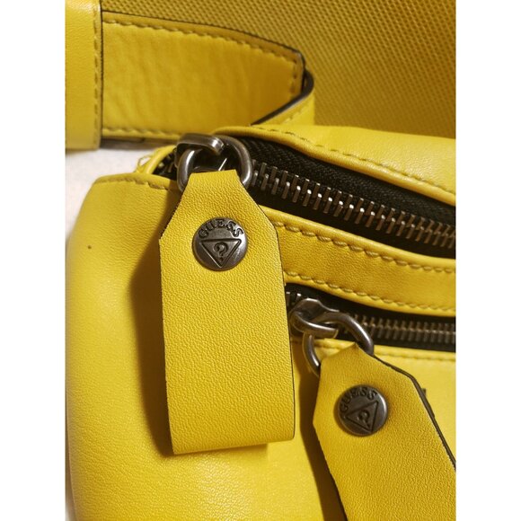 Rare - Yellow Guess Los Angeles Logo Belt Bag Crossbody Adjustable Strap - Picture 5 of 16